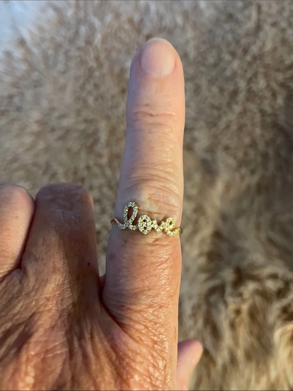 Sydney Evan Love ring in 14kg and diamonds